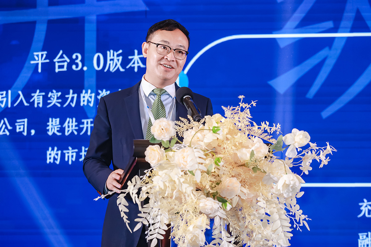 陈刚.jpg